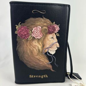 FABLE STRENTH TAROT
WRISTLET